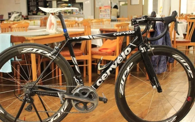 Dancinghouse chikichiki banban