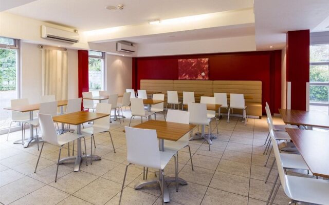 Travelodge Dundee Strathmore Avenue
