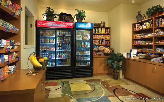 Sonesta Simply Suites Charlotte University