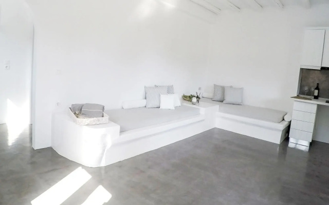 OW Andros - Luxury Suites