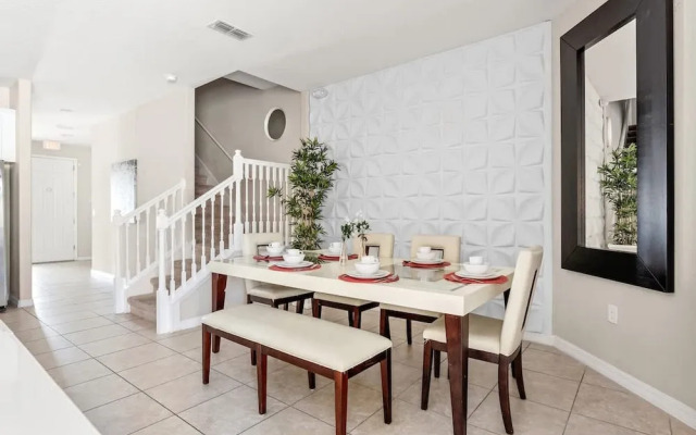 Themed Mickey Bedroom 4BR at Solterra