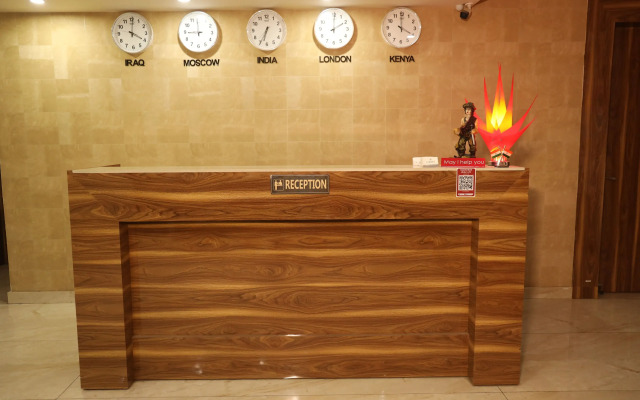 Hotel Starex Opp. Artemis Hospital