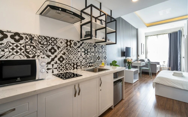 The Milky Way River Gate Apartment