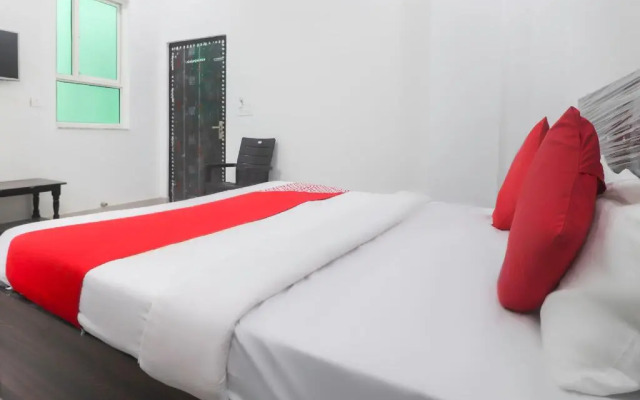 Shri Hari Radha Palace by OYO Rooms