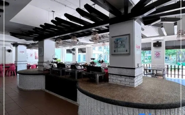 Tiara Desaru C23A (3 PAX ONLY) by UcomeStay – Restaurant – Bandar Penawar