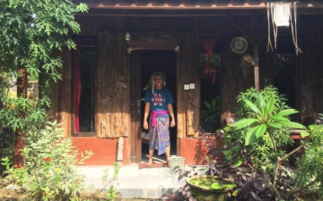 Made Roejas Homestay