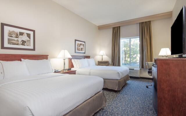 Holiday Inn Express & Suites Philadelphia - Mt. Laurel by IHG