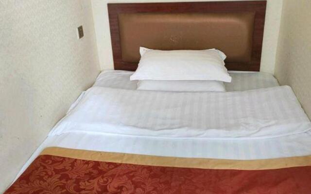 Yaxuan Business Hostel