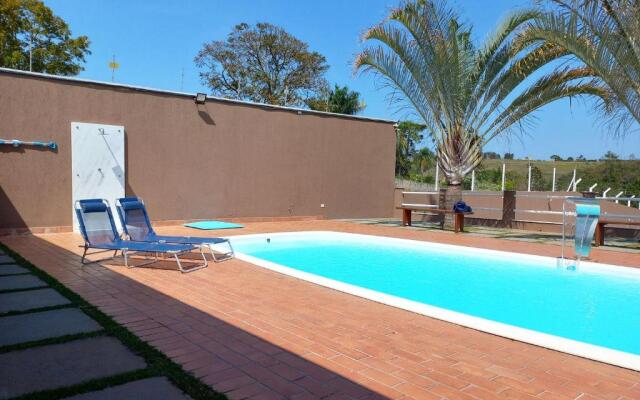 Chacara com piscina e muito lazer em Jarinu SP