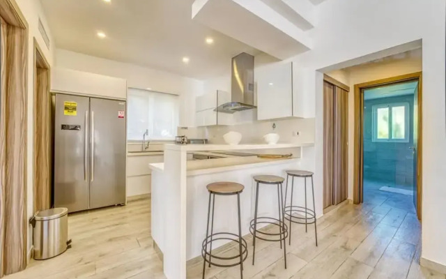 Beauty Apartment From Steps To The Beach F41