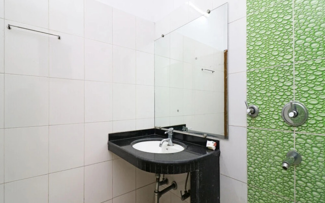 Hotel Ta Tin By OYO Rooms