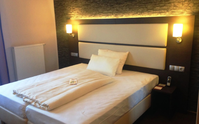 Amedia Express Bielefeld, Trademark Collection by Wyndham