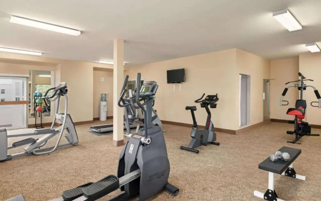 Days Inn & Suites Yellowknife