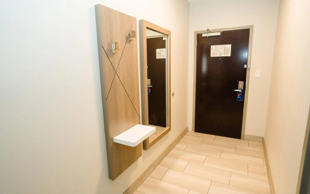 Element Denver Park Meadows