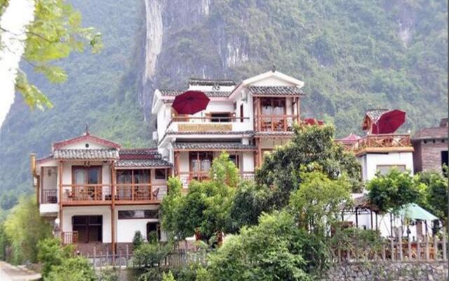 Yangshuo Phoenix Pagoda Fonglou Retreat