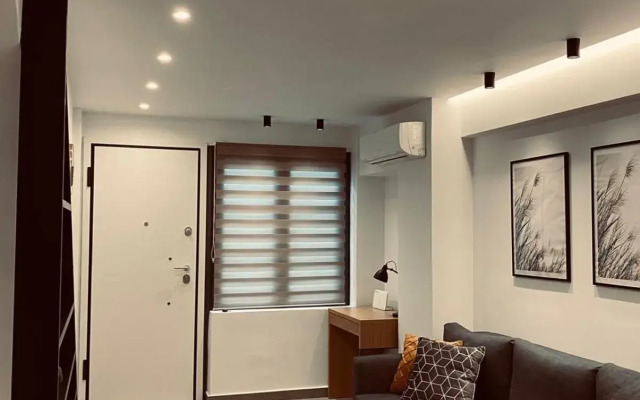 SMALL MEISONETTE NEAR THE METRO vipgreece