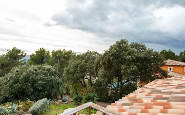 Holiday Home (LOG160)