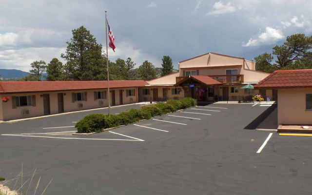 Peak To Peak Lodge