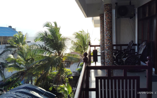 Tippy's Beach Resort