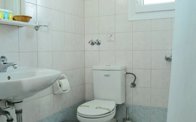 Tilemachos Rooms & Studios