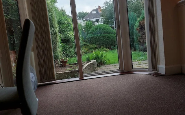 Birmingham Blissful Retreat With 3 Bedrooms