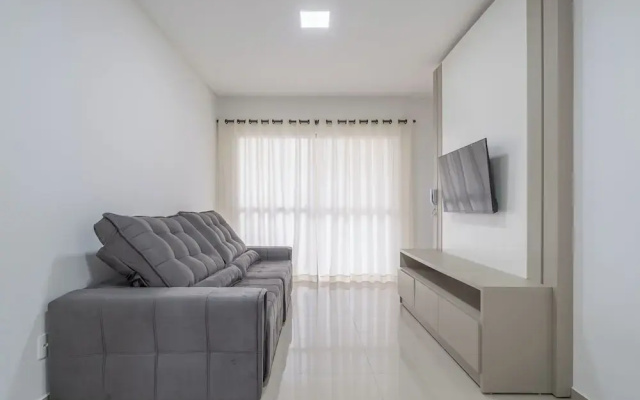 Apt w/ Balcony & Bbq, 650m to Beach Rgo0502
