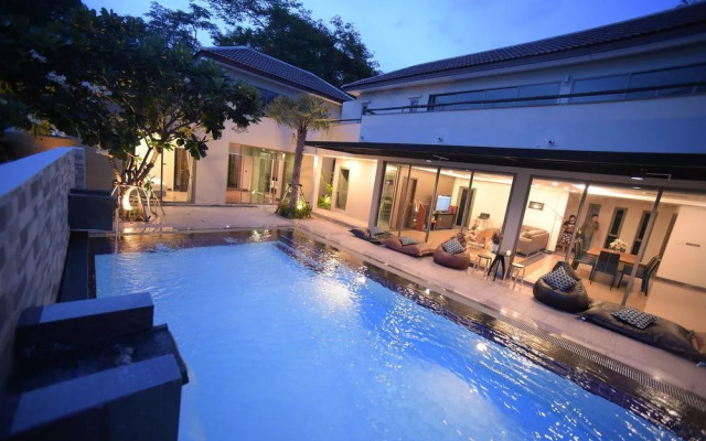 Villa Navin Premier Pool Villa