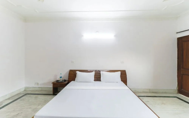 Sunshine by OYO Rooms