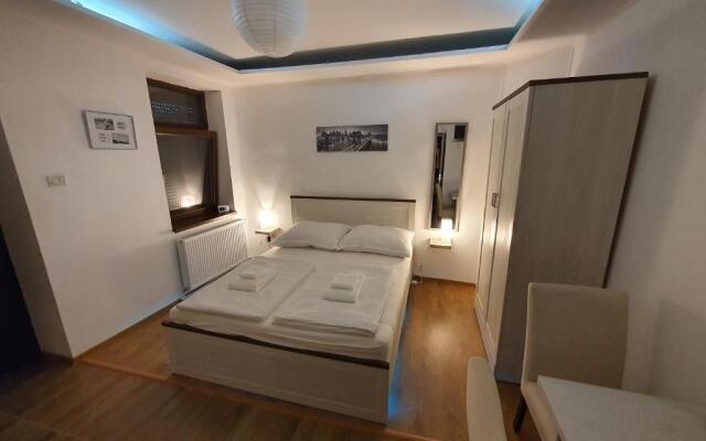 AK City Center Apartments