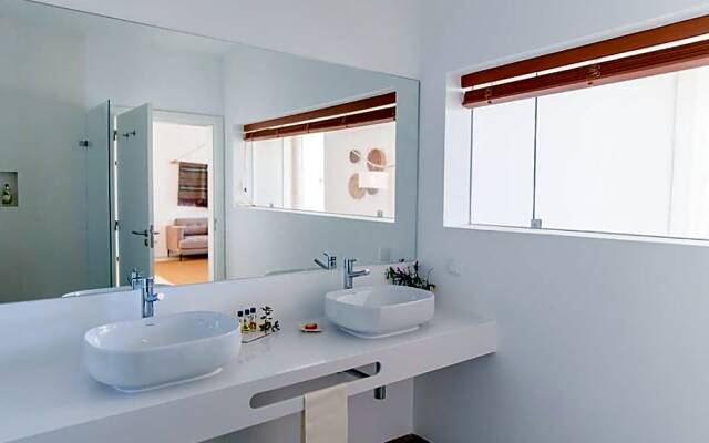 Montimerso Skyscape Country House