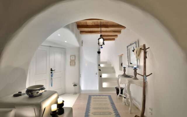 Immaculate 5-bed Villa in Klouvas - Villa Alkmini