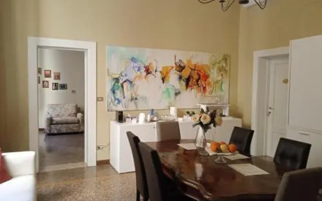 Room & Breakfast H & Ercolani