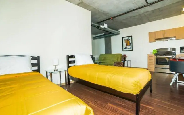 Hollywood Scorsese Apartment
