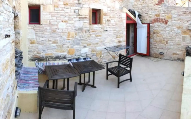 Chios Medieval Gem - Top Location Unique Interiors