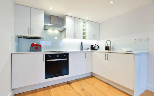 Spacious West Hampstead Apartment by Concept Apartments