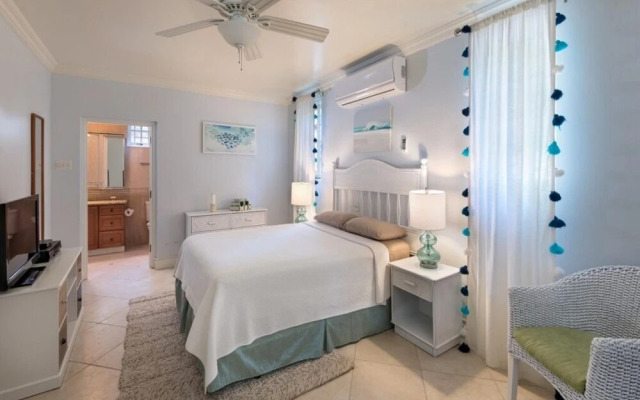 Sunny Vacation Villa 72