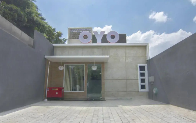 OYO 195 Stay @h Guesthouse