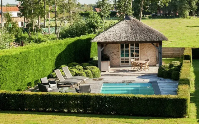 Classy Holiday Home in Aartrijke With Private Swimming Pool
