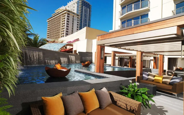 Hilton Grand Vacations Club Hokulani Waikiki Honolulu