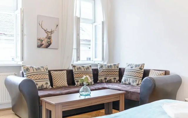 2BR Apt With King Beds Long Stay
