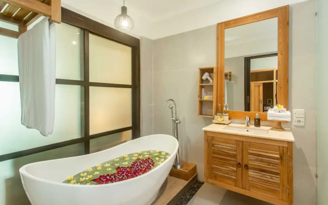 Manah Shanti Suites