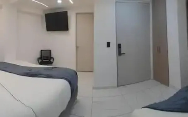 Hotel West Inn