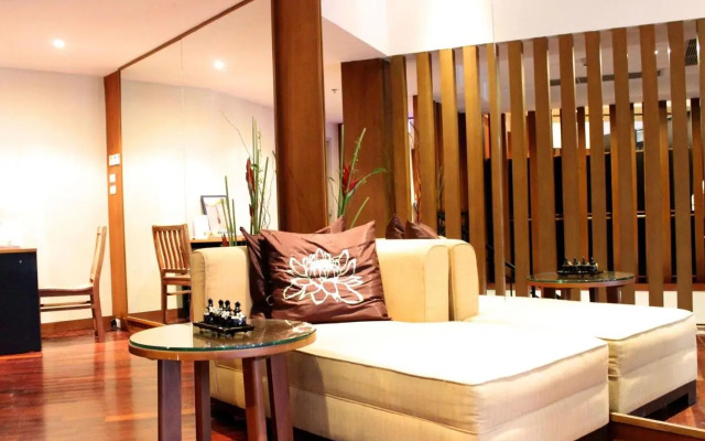 Courtyard Phuket at Surin Beach