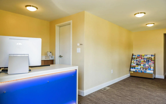 AArya Hotel By Niagara Fashion Outlets