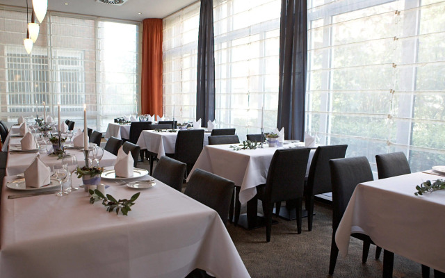 Plaza Premium Koln