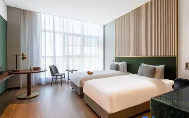 Paris Hotel Lishui Jinyun (Huzhen Branch)