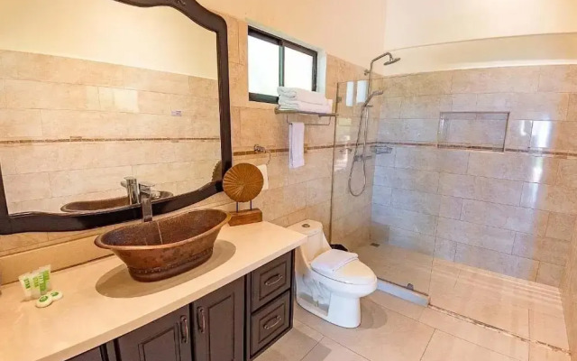 Marenaz Oceanfront Resort