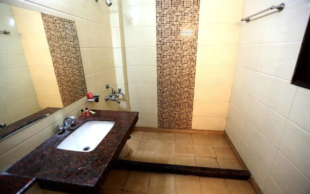 OYO Rooms Jaipuria Mall, Indirapuram