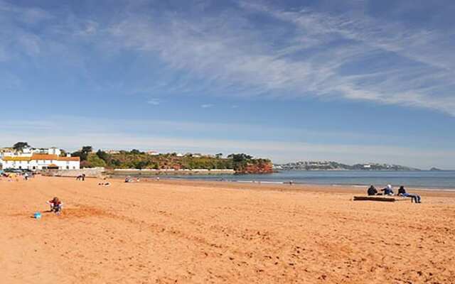 The Maycliffe Hotel by Paymán Club