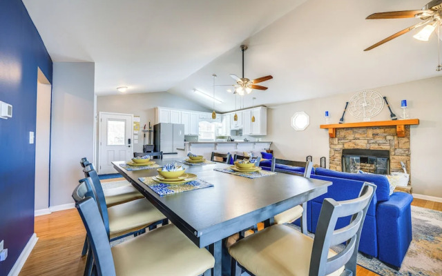 Lakefront Eatonton Getaway w/ Dock & Grill!